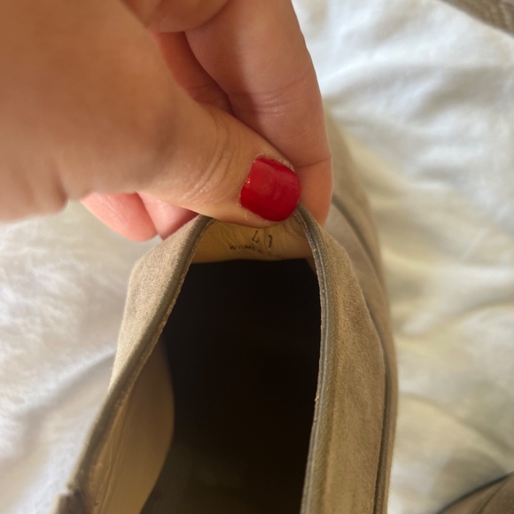 Tod’s suede ankle booties in great condition - Picture 5 of 6